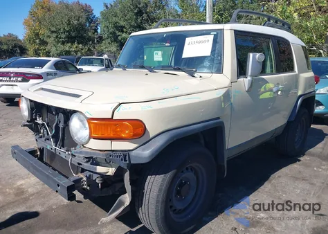 2008 Toyota Fj Cruiser z USA, uszkodzony, nr VIN JTEBU11F78K001969